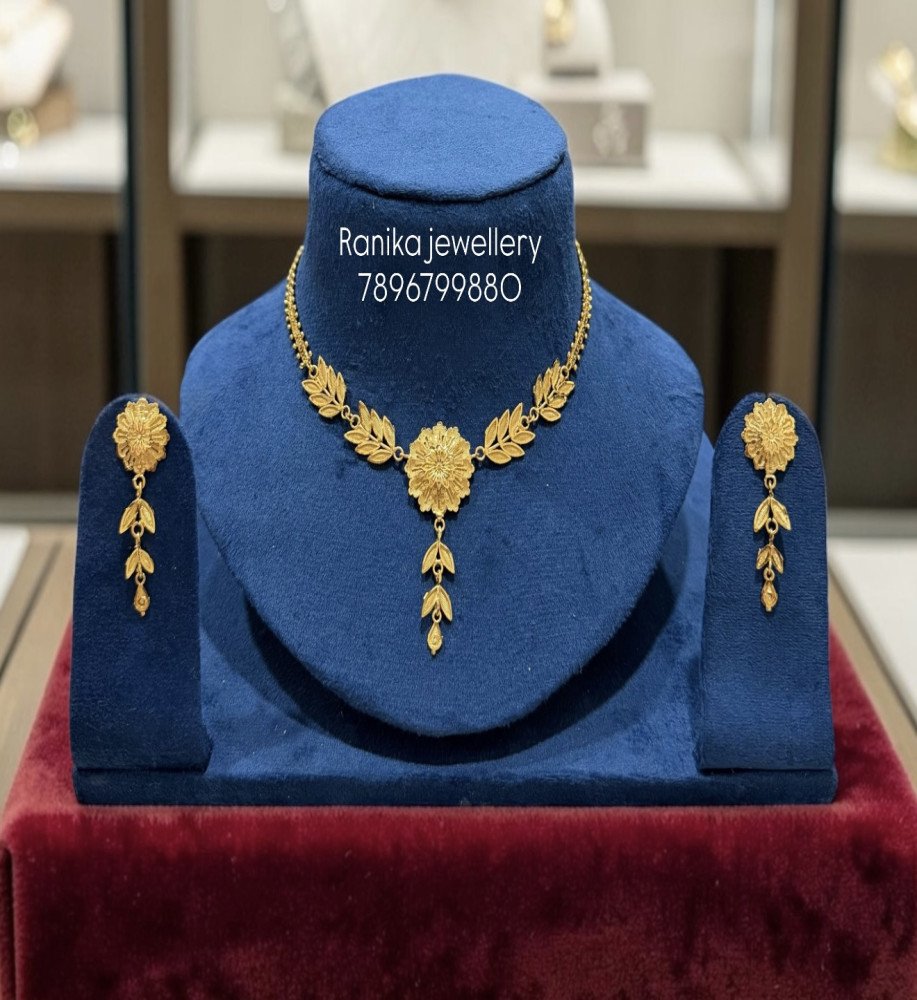 Necklace set