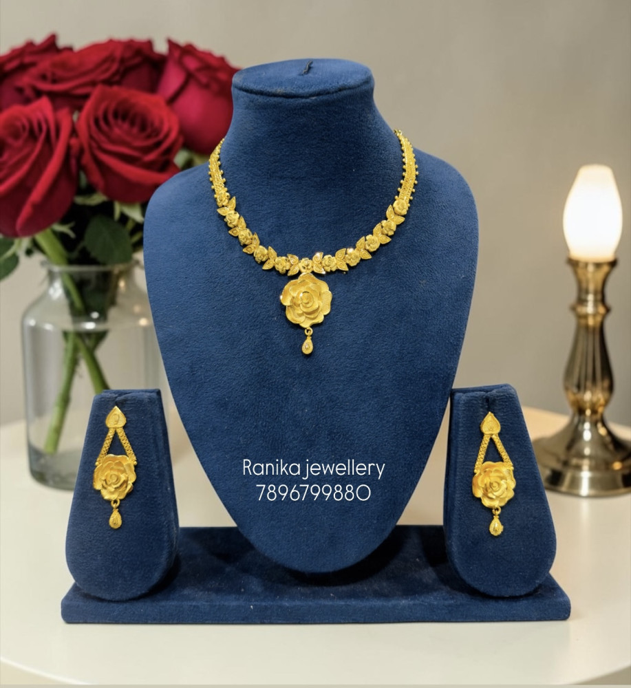Necklace set