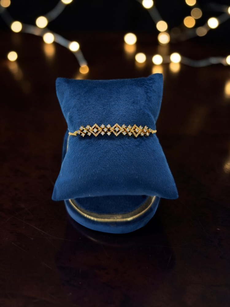 Adjustable bracelet